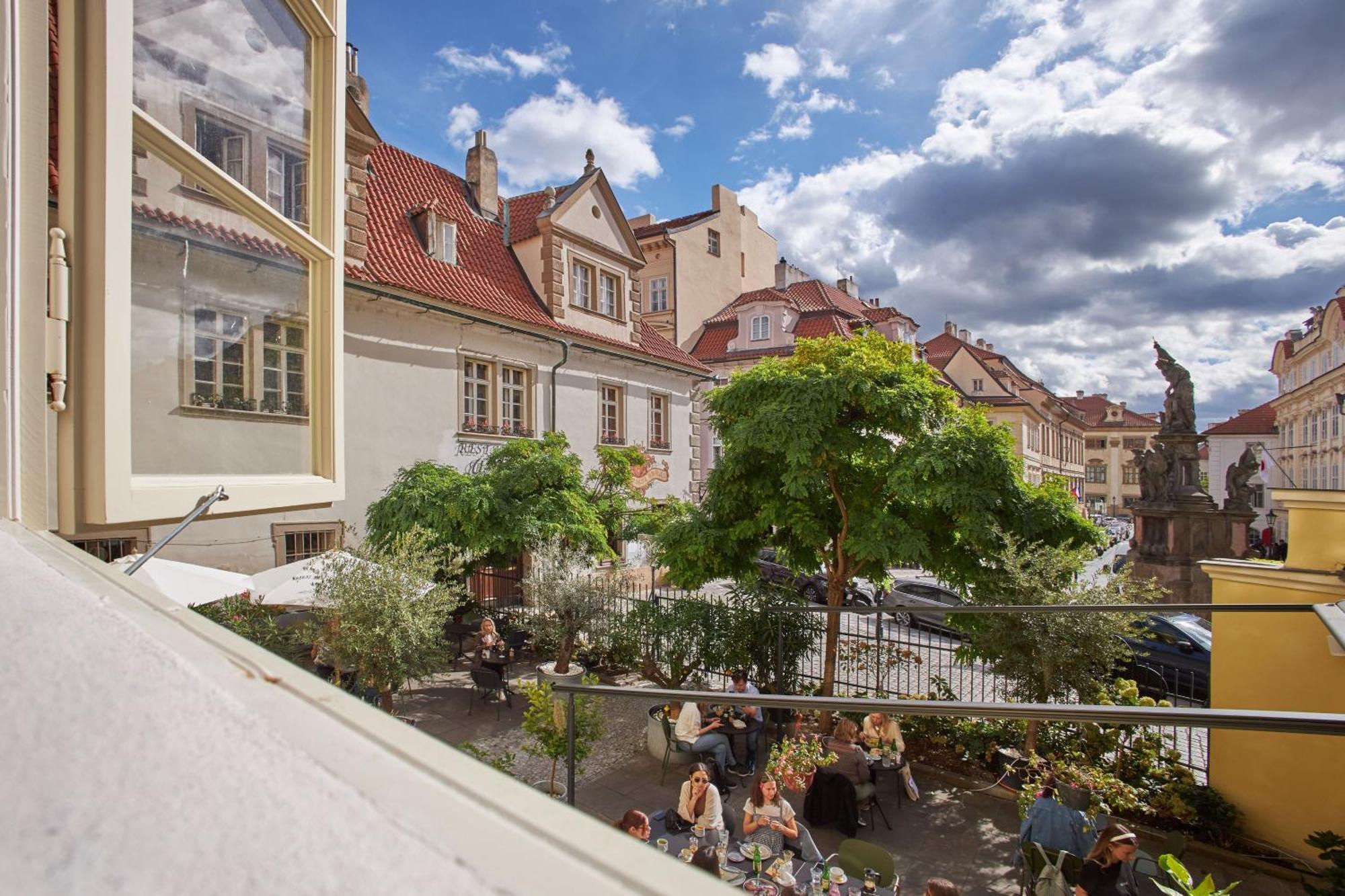 Apart-hotel Charles Bridge