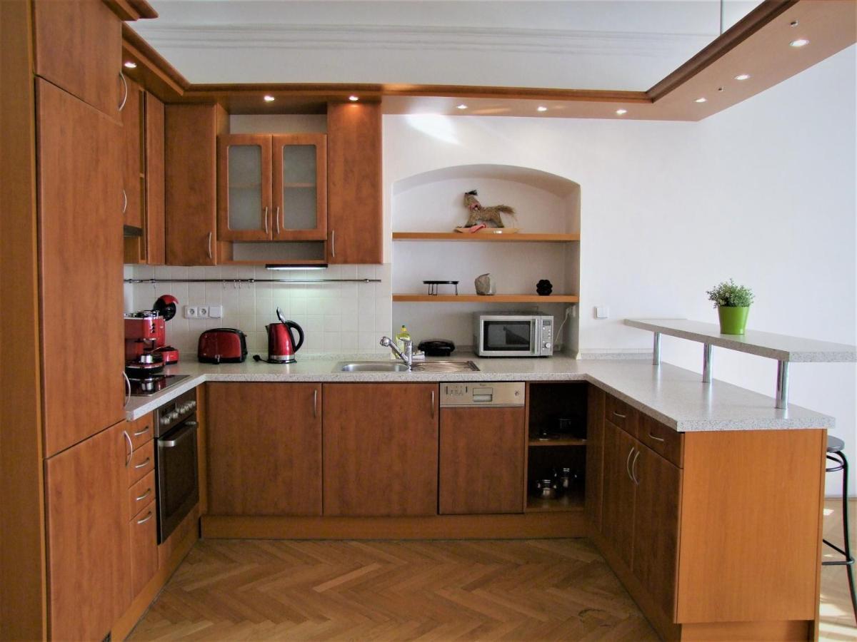 Charles Bridge Apart-hotel *