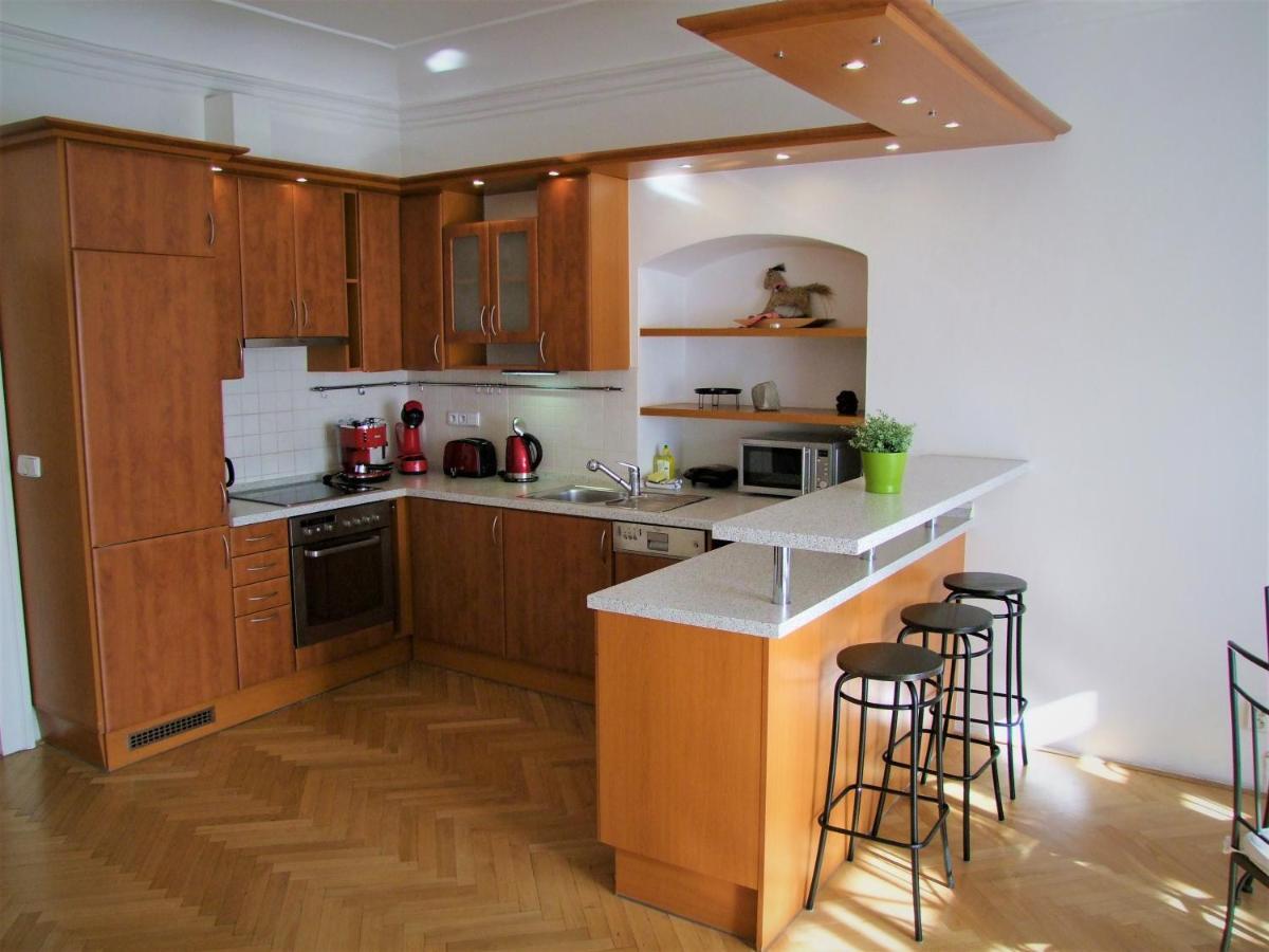 Charles Bridge Apart-hotel *